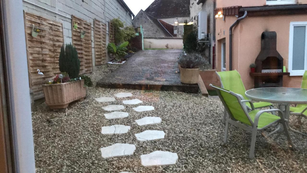 Vila Loft L Atelier De Jacques Pres De Chablis Villy  Exteriér fotografie